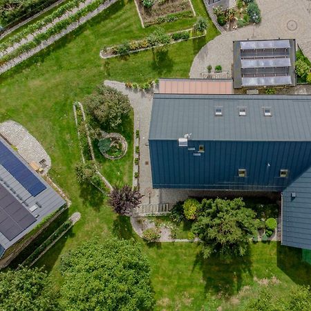 Dom Ogrodnika Apartamento Jezow Sudecki Exterior foto