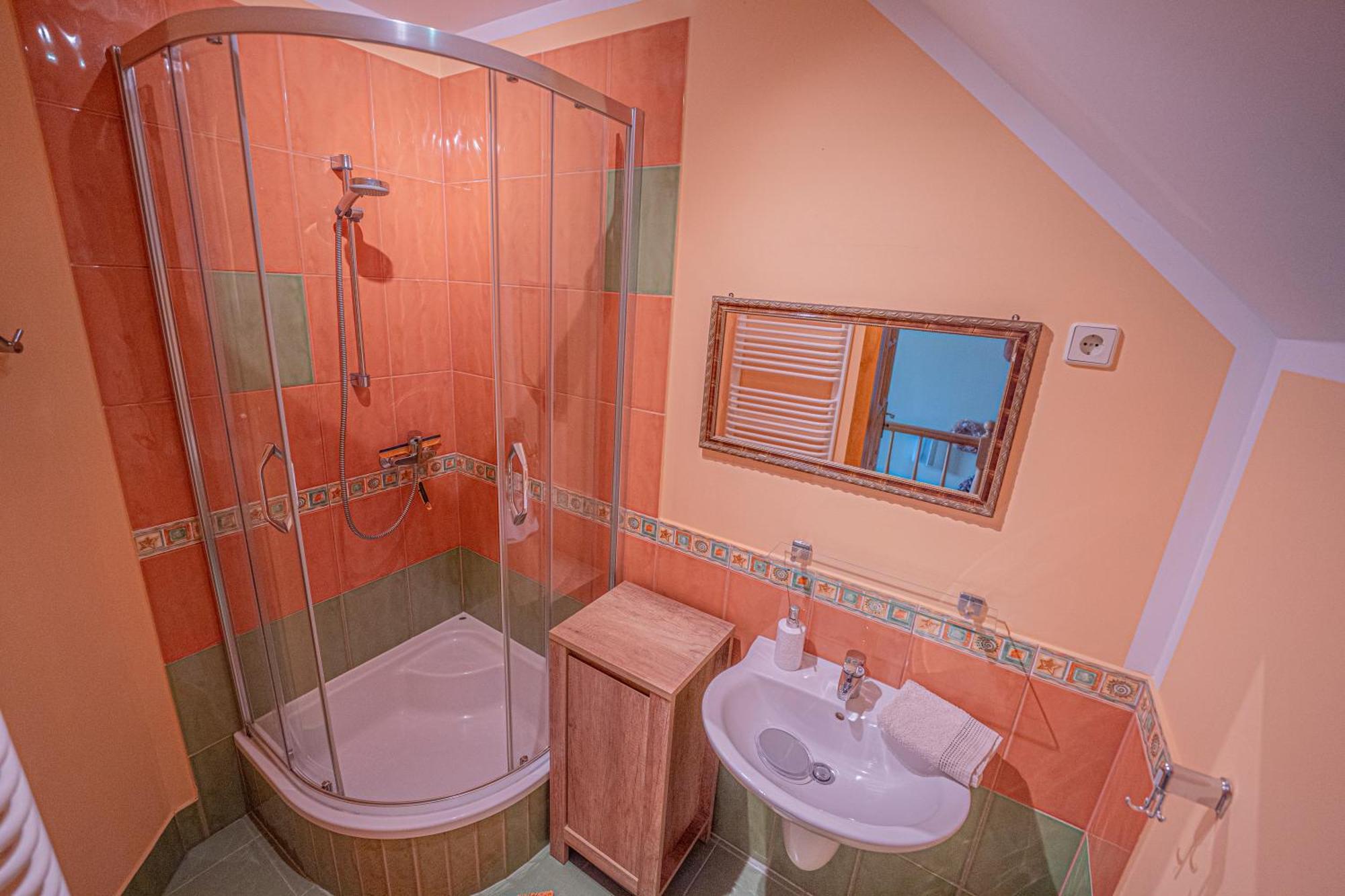 Dom Ogrodnika Apartamento Jezow Sudecki Exterior foto