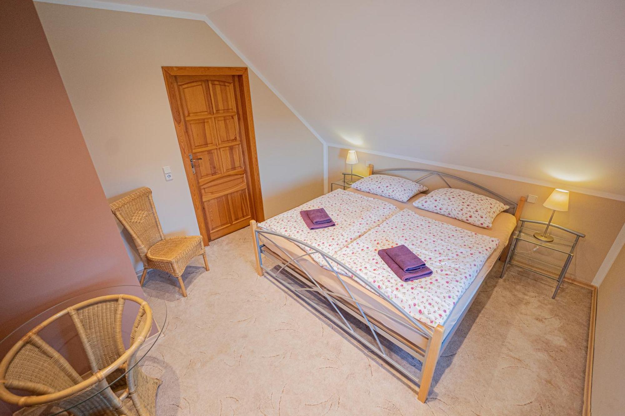 Dom Ogrodnika Apartamento Jezow Sudecki Exterior foto