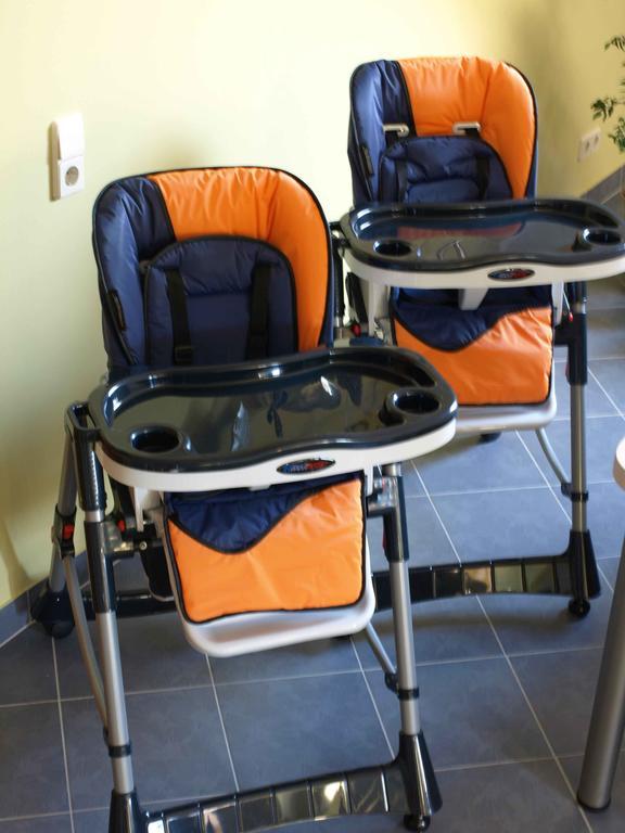 Dom Ogrodnika Apartamento Jezow Sudecki Exterior foto