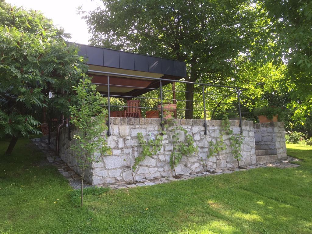 Dom Ogrodnika Apartamento Jezow Sudecki Exterior foto